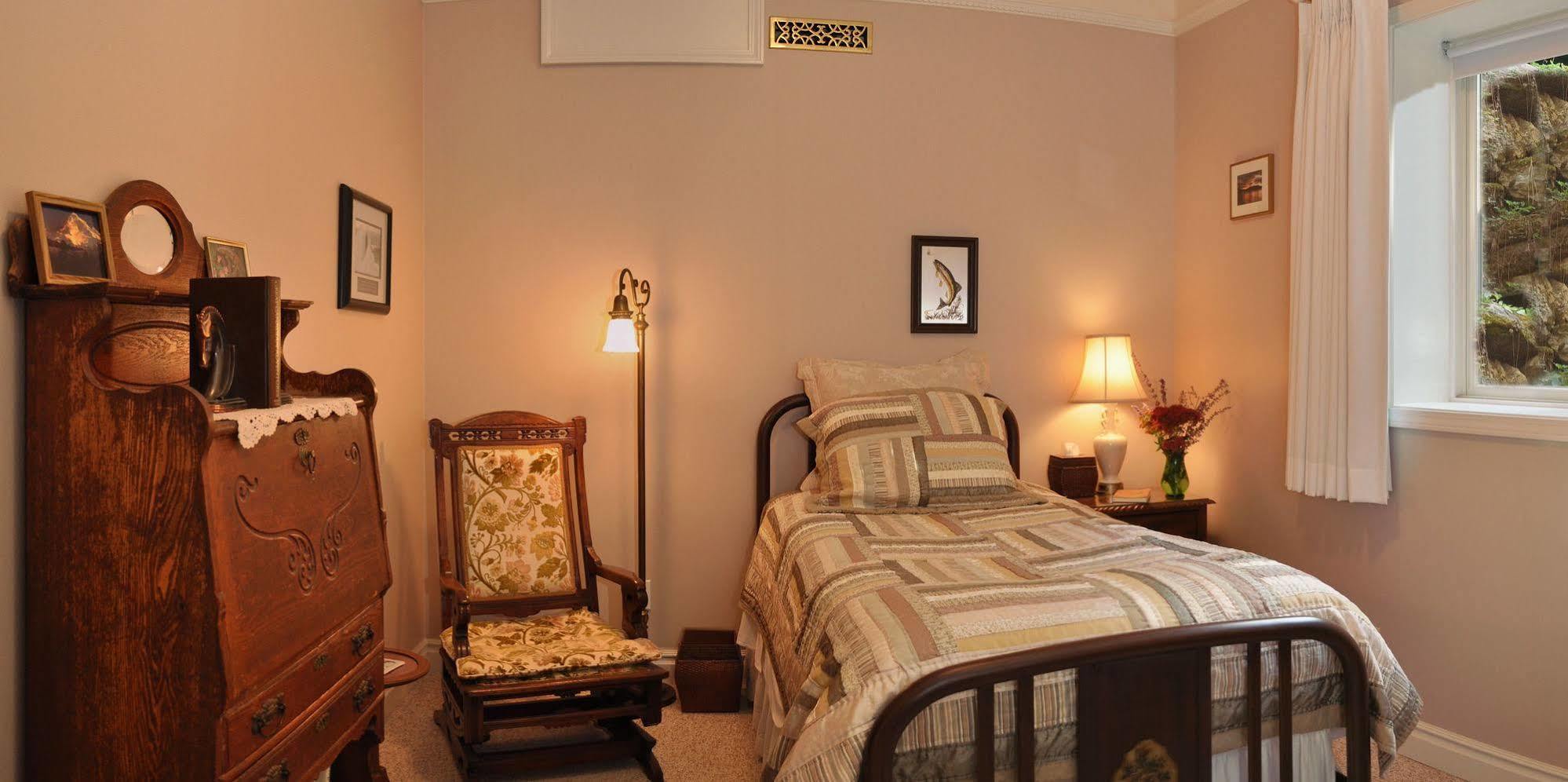 Idahome Bed And Breakfast Post Falls Exteriér fotografie